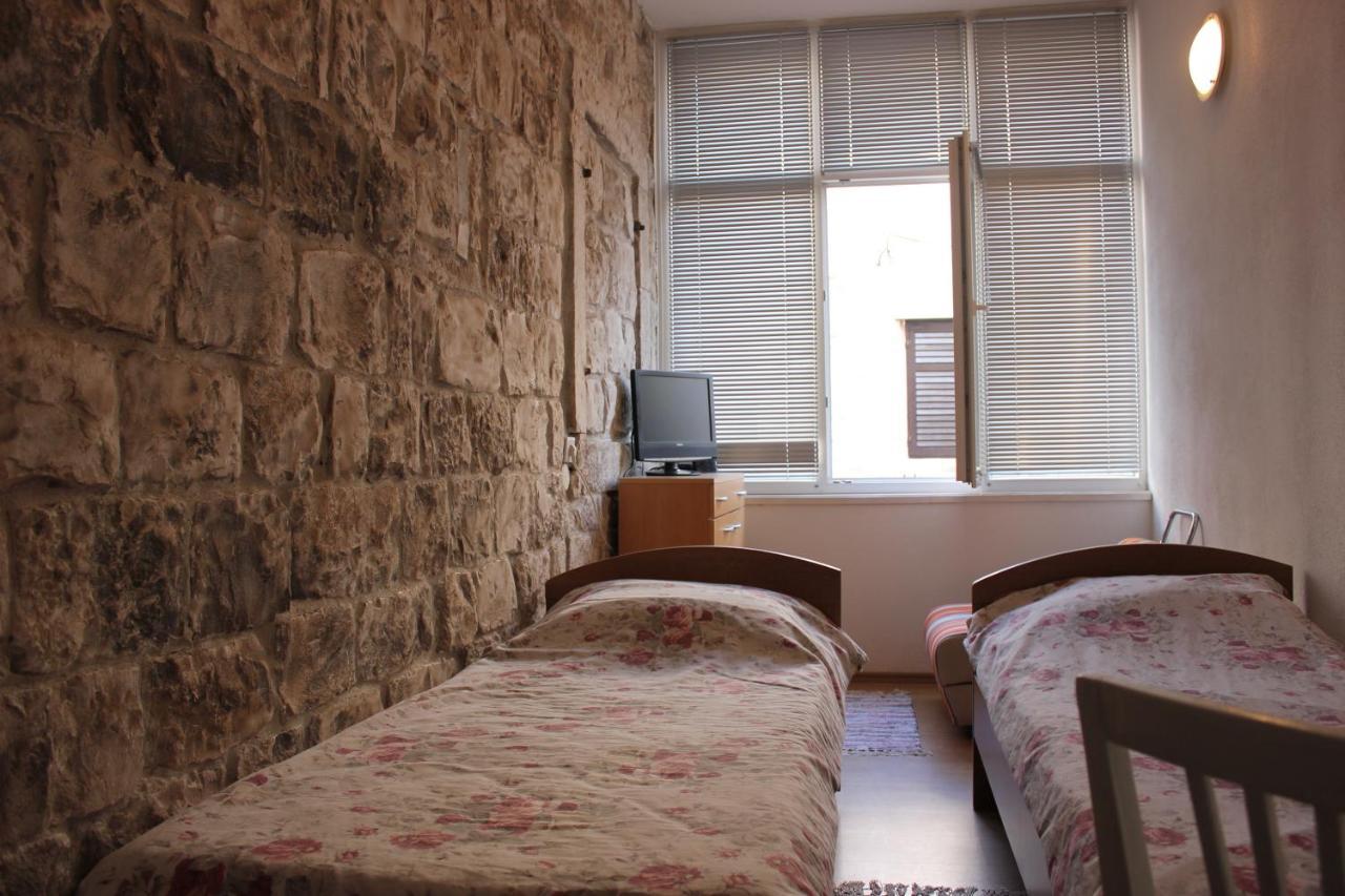 Lira - Studio Apartment Трогир Экстерьер фото
